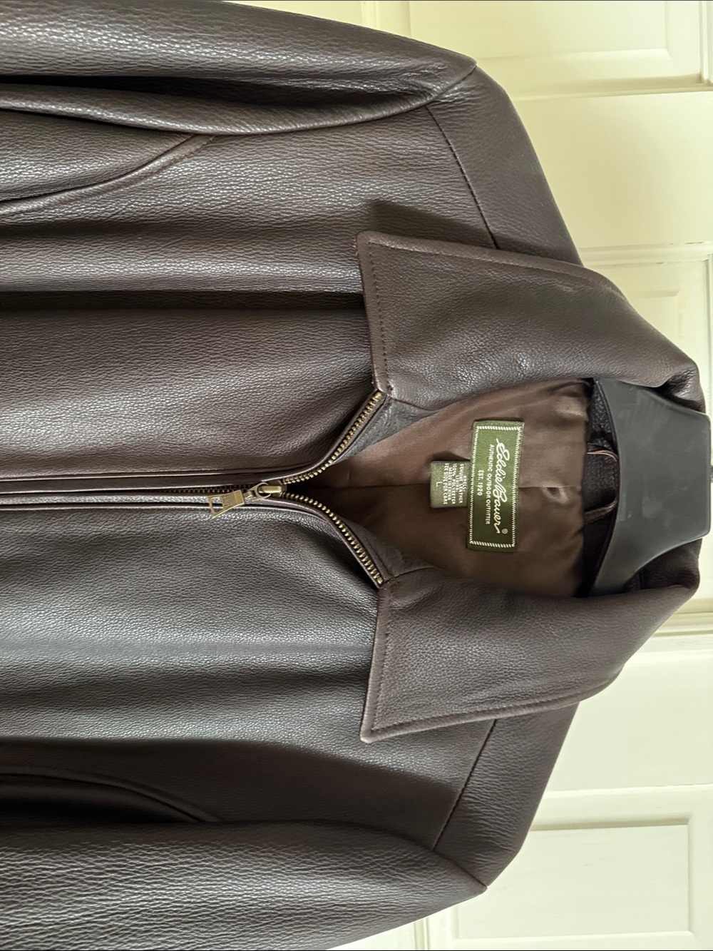 Eddie Bauer Women’s Dark Brown Leather Zip-Front Trench - Picture 5 of 9